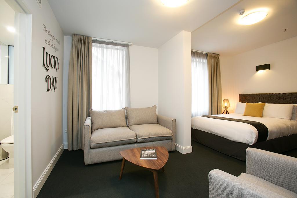 The Lucky Hotel Нюкасъл Стая снимка