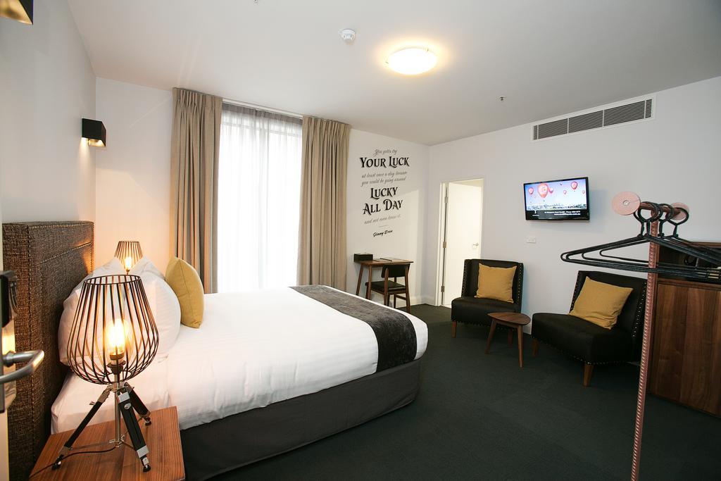 The Lucky Hotel Нюкасъл Стая снимка
